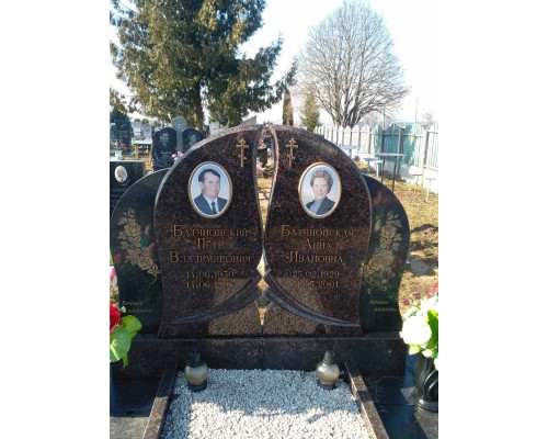 Мемориальный комплекс  из гранита  РК-14 договорная цена