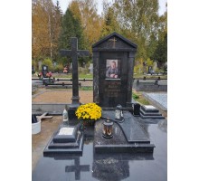 Мемориальный комплекс  из гранита  РК-16 договорная цена