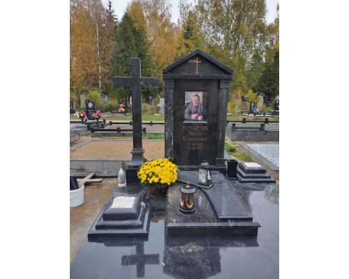 Мемориальный комплекс  из гранита  РК-16 договорная цена