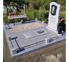 Мемориальный комплекс  из гранита  РК-26 договорная цена