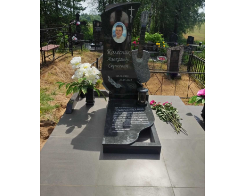 Мемориальный комплекс  из гранита  РК-12 договорная цена